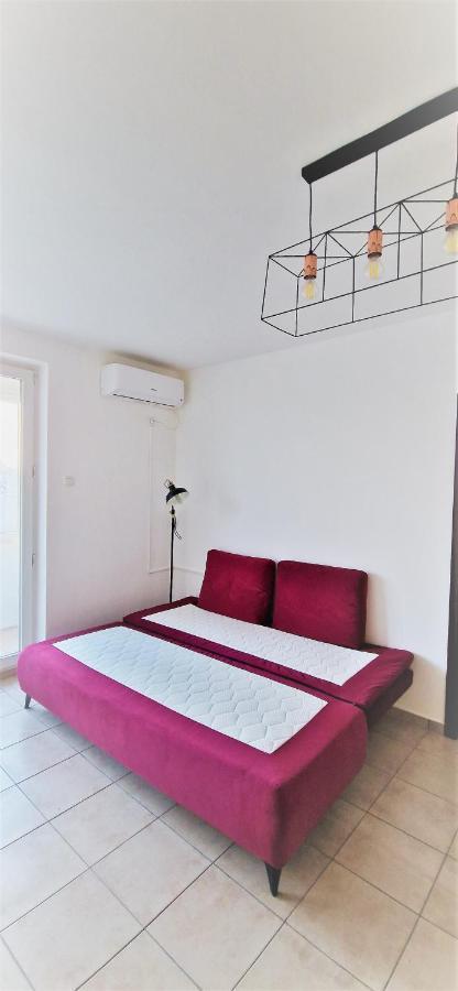 Old Town Apartment Bukares Bagian luar foto