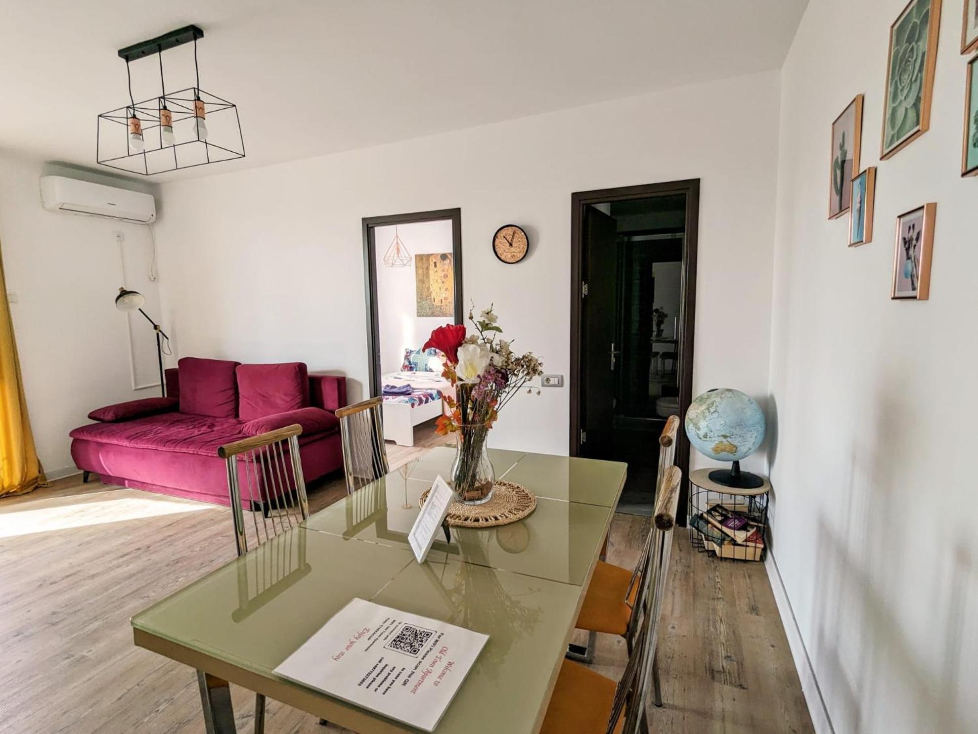 Old Town Apartment Bukares Bagian luar foto