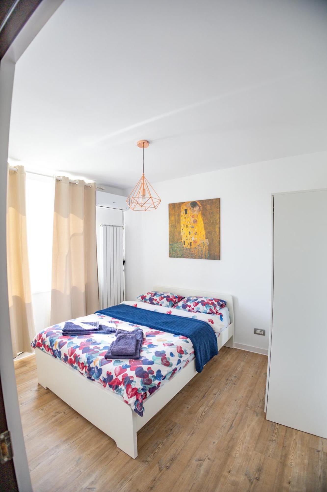 Old Town Apartment Bukares Bagian luar foto